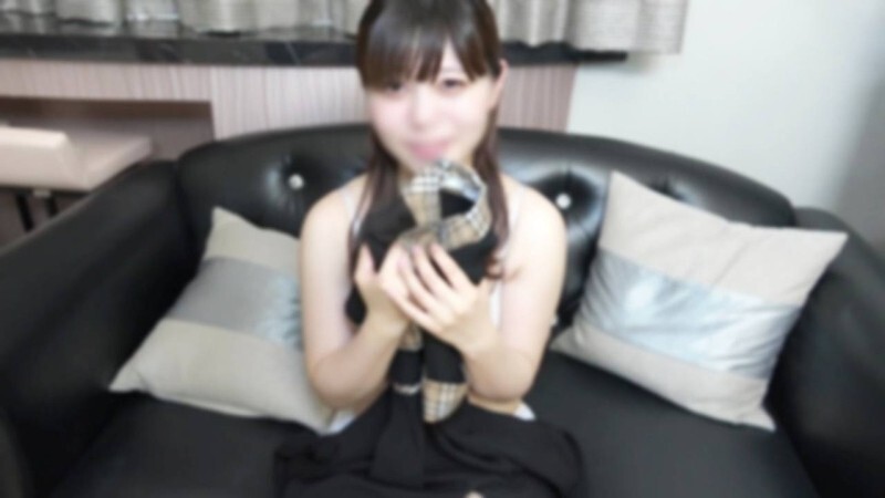 FC2-PPV-4726148 一位美丽白皙、才智过人的女子，正在寻求享乐。这位美丽女子的眼泪究竟为何而来？