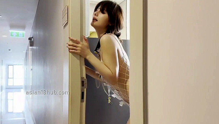 就是阿朱啊被摄影师强上连体白丝露出