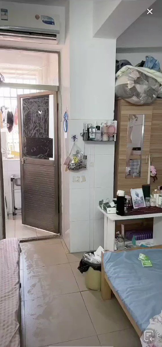 抖音直播 哇塞 别换别换镜子能看到 真的是好闺蜜哈