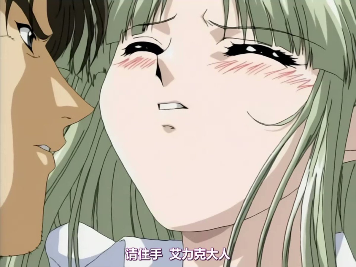 野外强奸还这么正大光明，小萝莉可是吃了不少苦头子。